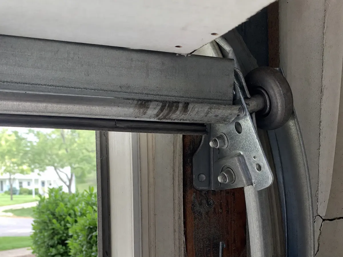 Garage Door Off-Track Repair in Baldwin Park, CA
